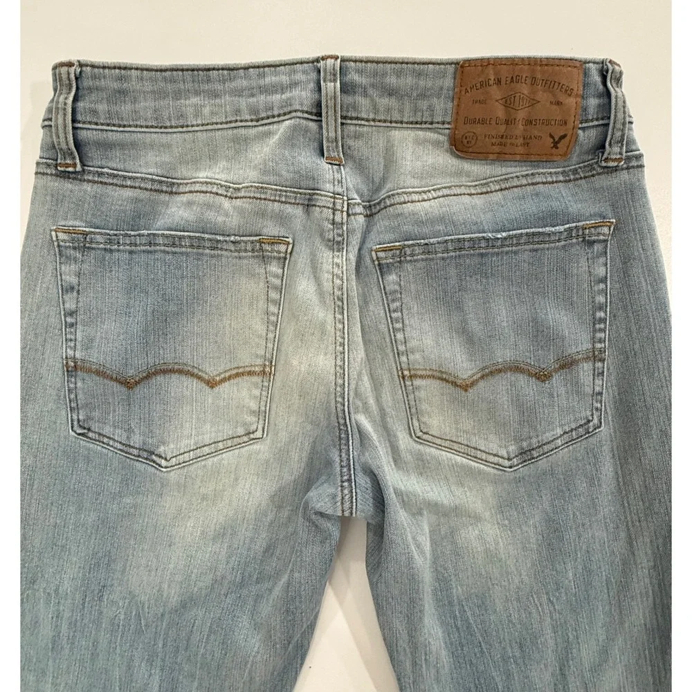 American Eagle Outfitters Mens Slim Straight Jeans Light Wash 28x32 M106
